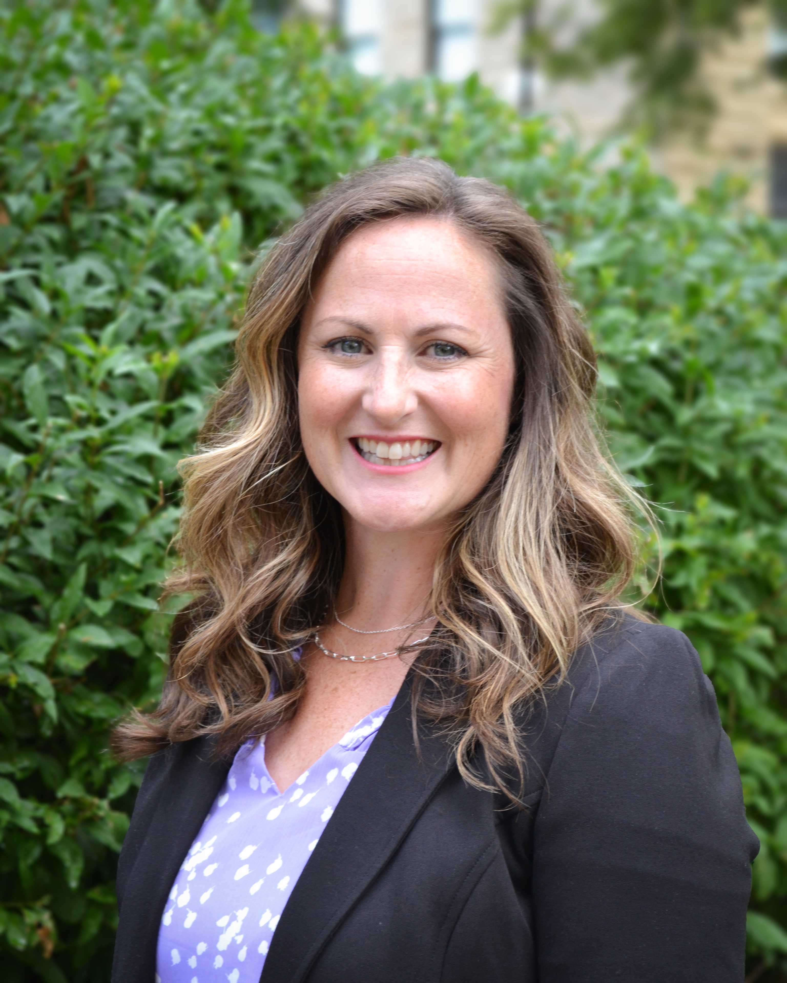 Headshot of Lindsey Thiele